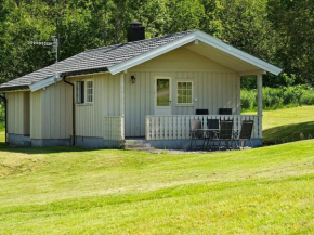 Two-Bedroom Holiday home in Utvik 2